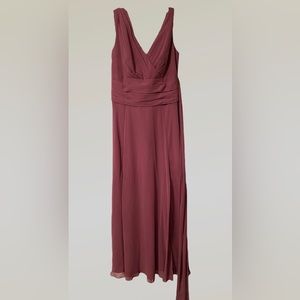 Formal Prom/bridesmaid dress sz 8 runs small Rose color NWT